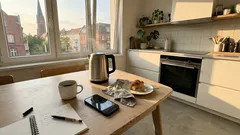 Dauerbeschäftigt statt erholt: Warum wir Stille meiden – und wie du Ruhe wieder aushältst